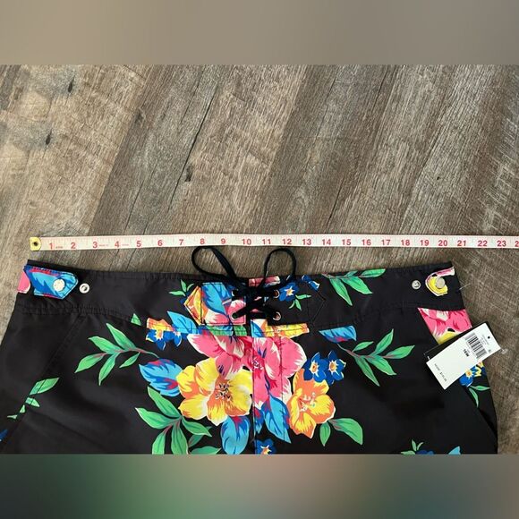 Lauren Ralph Lauren Floral Lace- Front Shorts- Size 16W - Picture 7 of 10